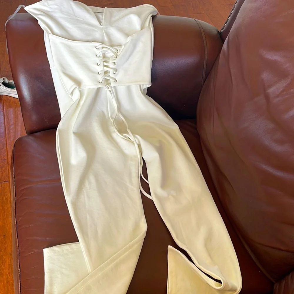 Gorgeous jumpsuit - Picture 1 of 6